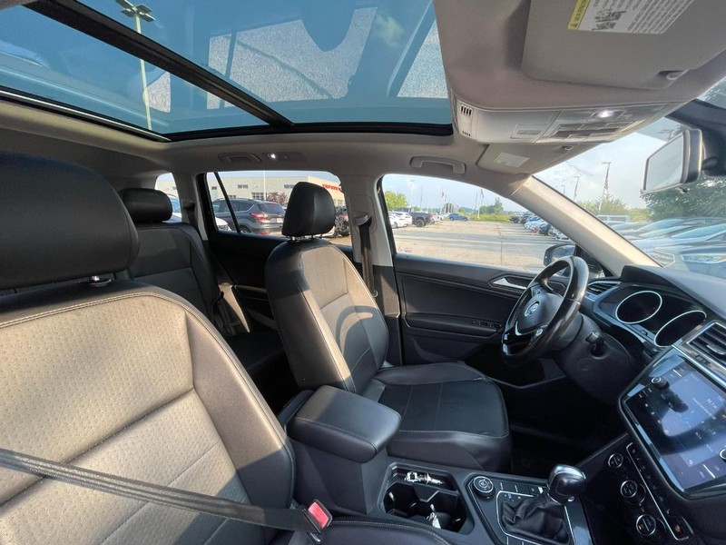 Volkswagen Tiguan Vehicle Image 04