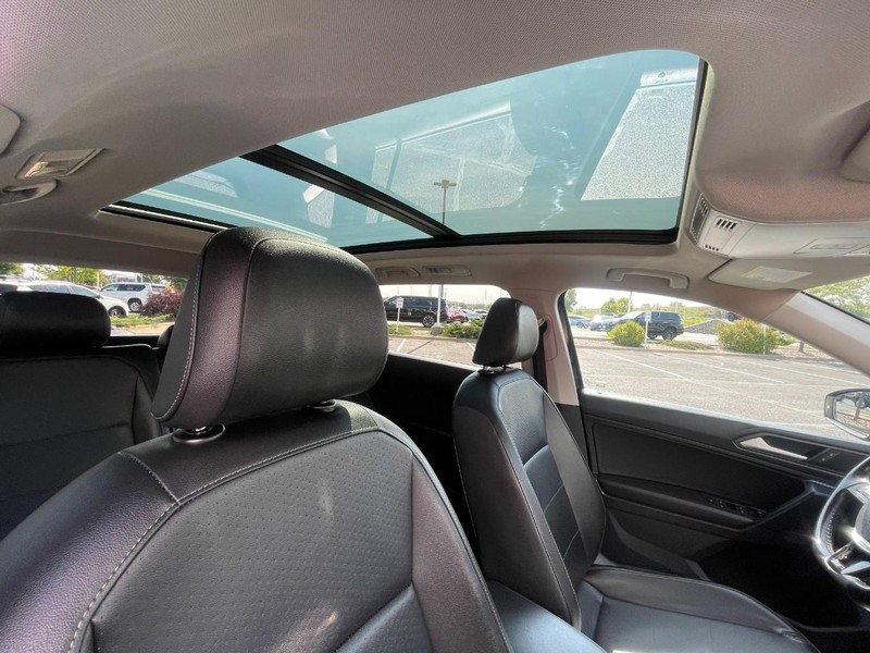 Volkswagen Tiguan Vehicle Image 08