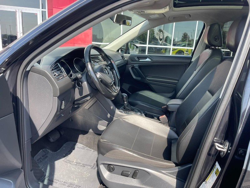 Volkswagen Tiguan Vehicle Image 17