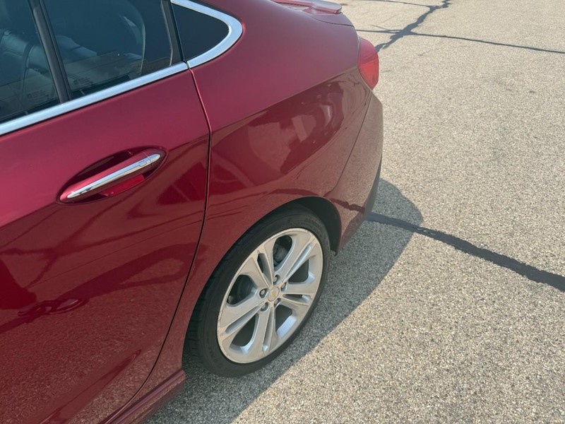 Chevrolet Cruze Vehicle Image 08