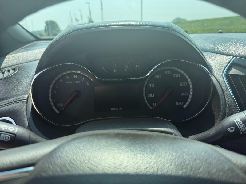 Chevrolet Cruze Vehicle Image 12