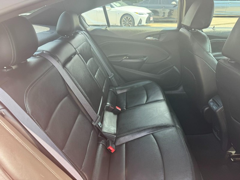 Chevrolet Cruze Vehicle Image 24