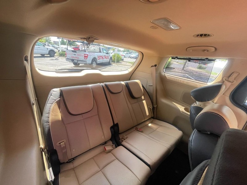 Kia Sedona Vehicle Image 13