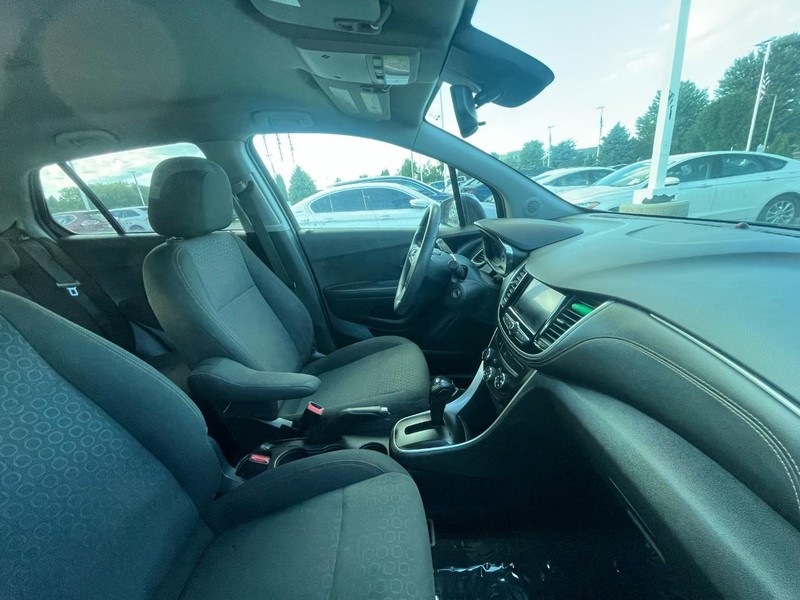 Chevrolet Trax Vehicle Image 03
