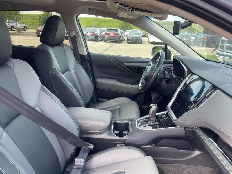 Subaru Outback Vehicle Image 04