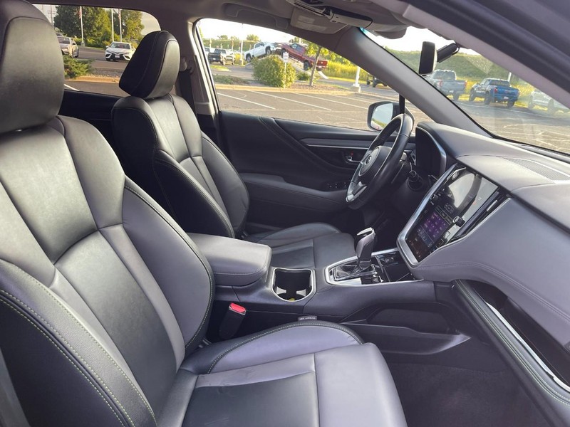 Subaru Outback Vehicle Image 11