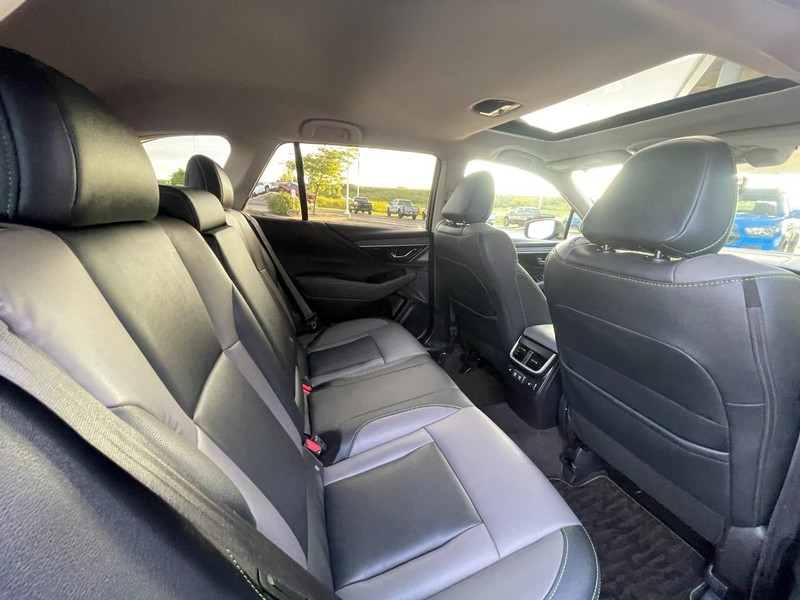 Subaru Outback Vehicle Image 16