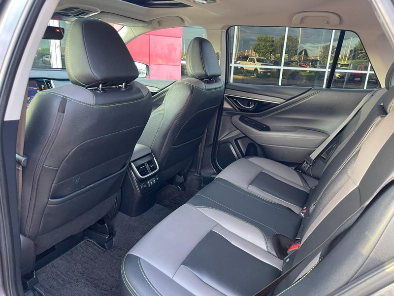 Subaru Outback Vehicle Image 21