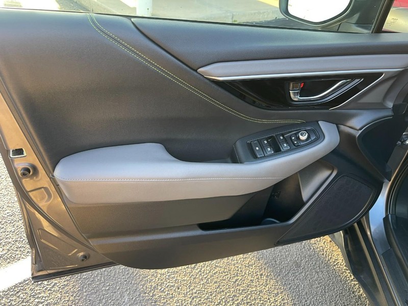 Subaru Outback Vehicle Image 24