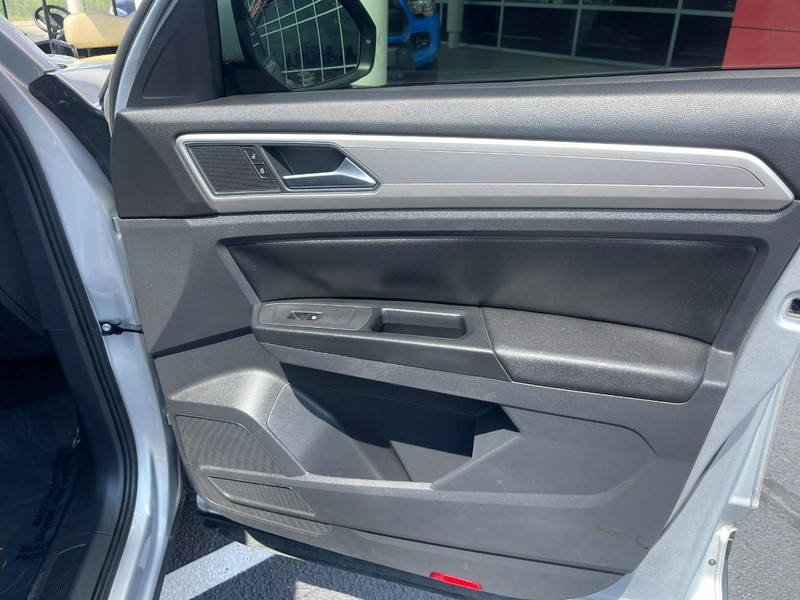 Volkswagen Atlas Vehicle Image 12