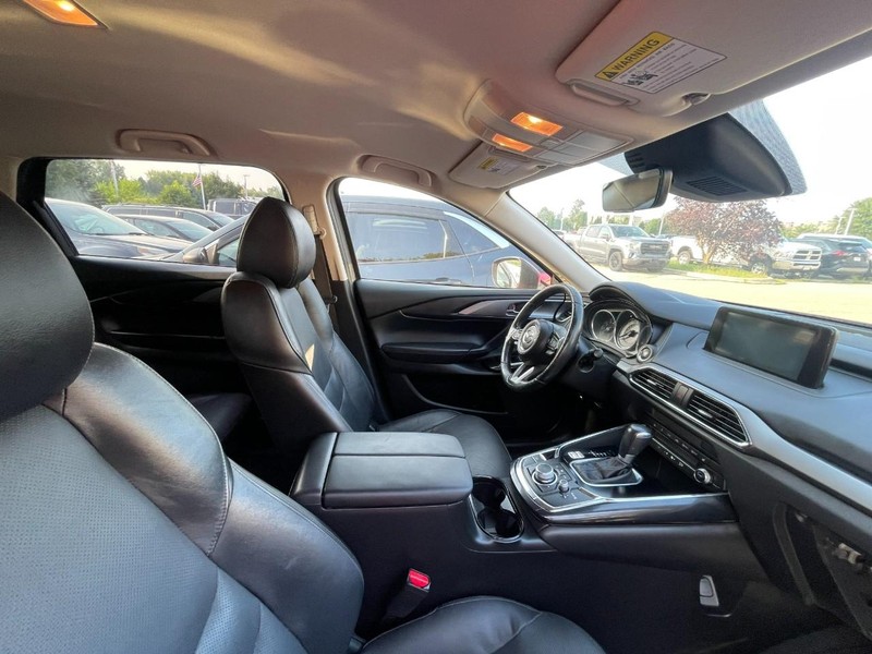 Mazda CX-9 Vehicle Image 03