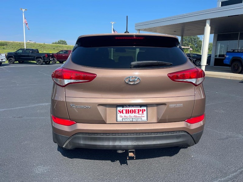 Hyundai Tucson Vehicle Image 04