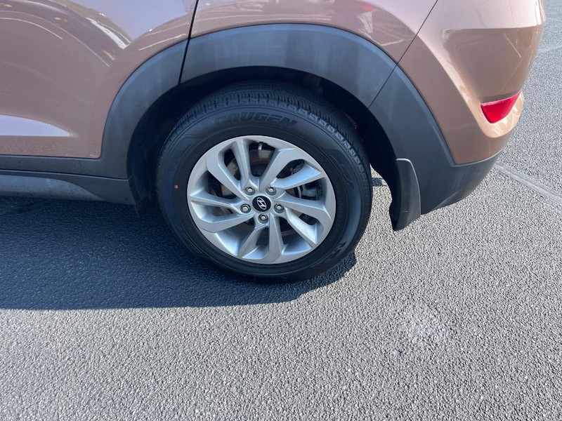 Hyundai Tucson Vehicle Image 06