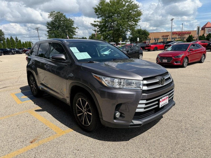 Toyota Highlander Vehicle Image 03