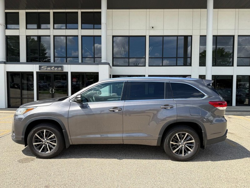 Toyota Highlander Vehicle Image 08