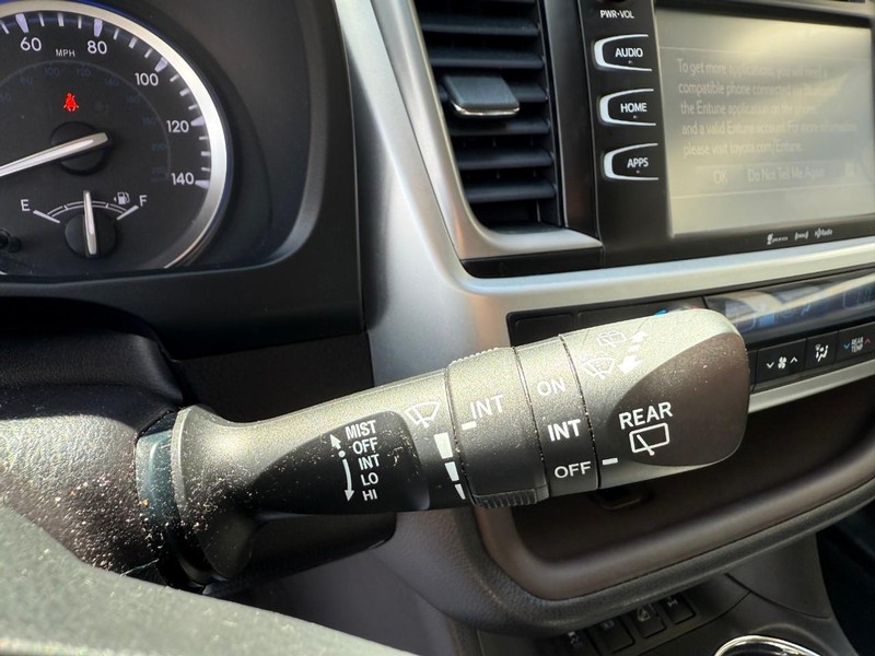 Toyota Highlander Vehicle Image 27