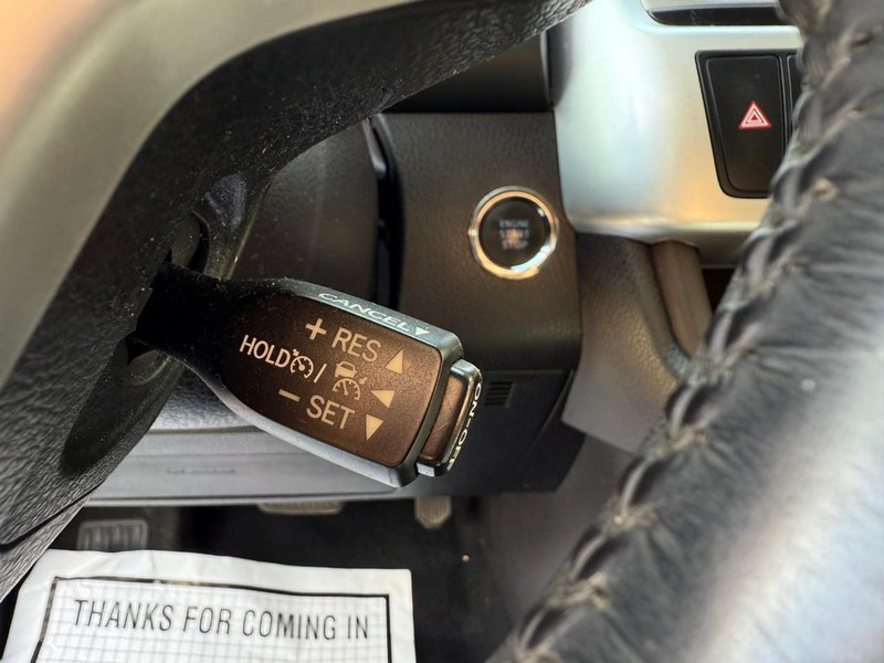 Toyota Highlander Vehicle Image 29