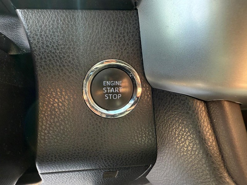 Toyota Highlander Vehicle Image 30