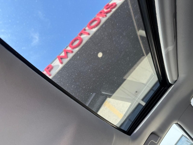 Toyota Highlander Vehicle Image 36