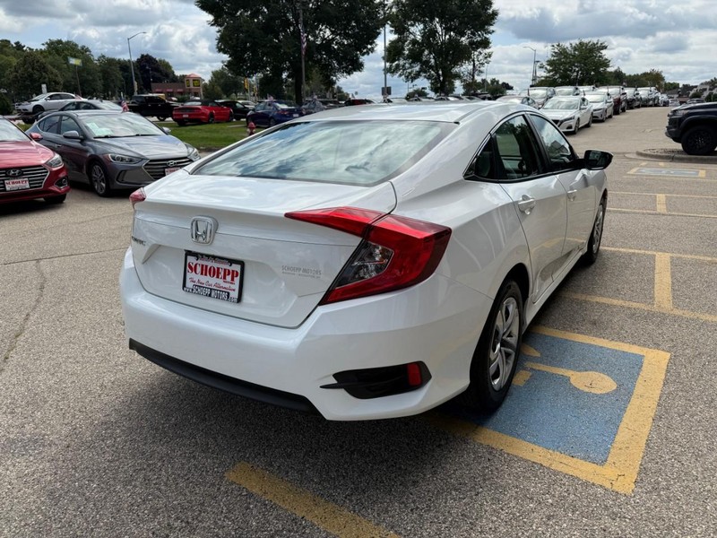 Honda Civic Sedan Vehicle Image 05