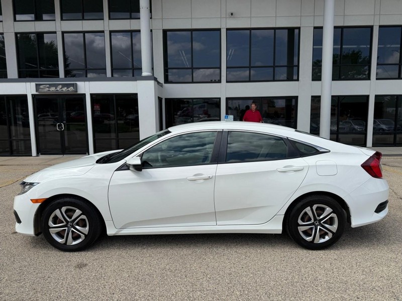 Honda Civic Sedan Vehicle Image 08