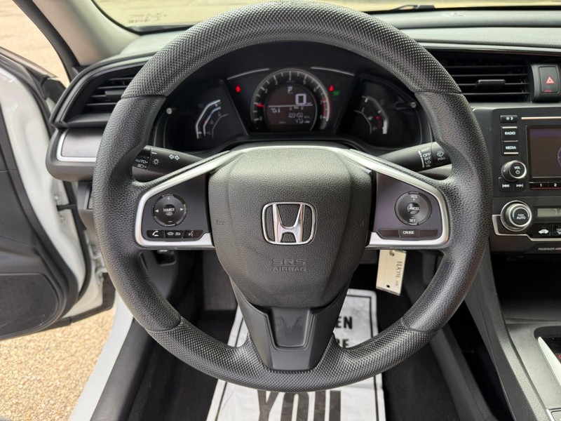 Honda Civic Sedan Vehicle Image 18