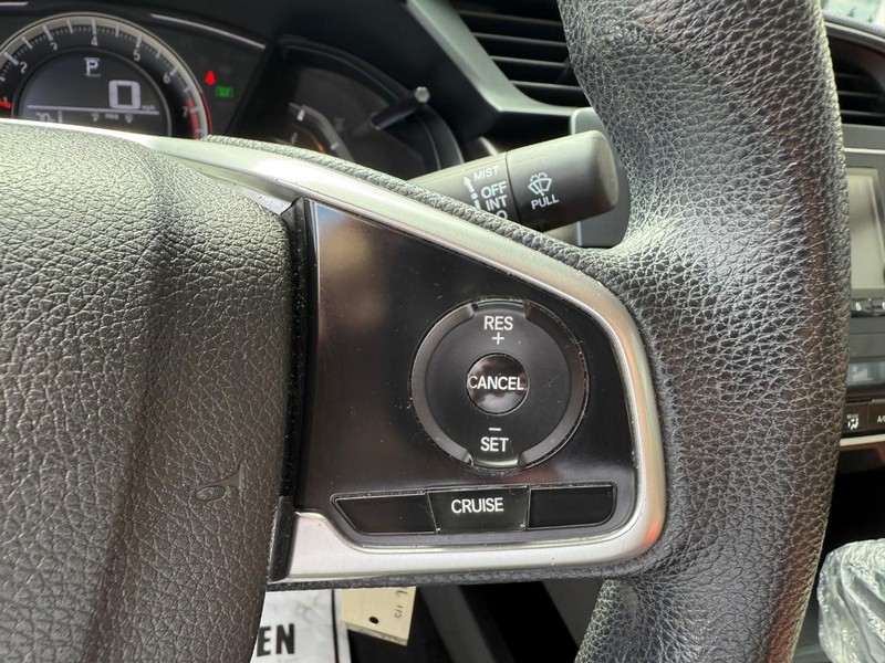 Honda Civic Sedan Vehicle Image 22