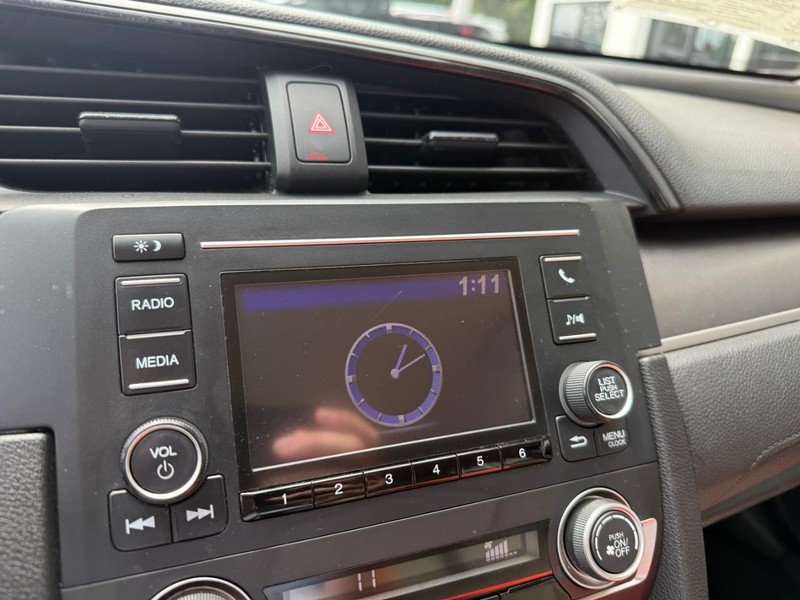 Honda Civic Sedan Vehicle Image 23
