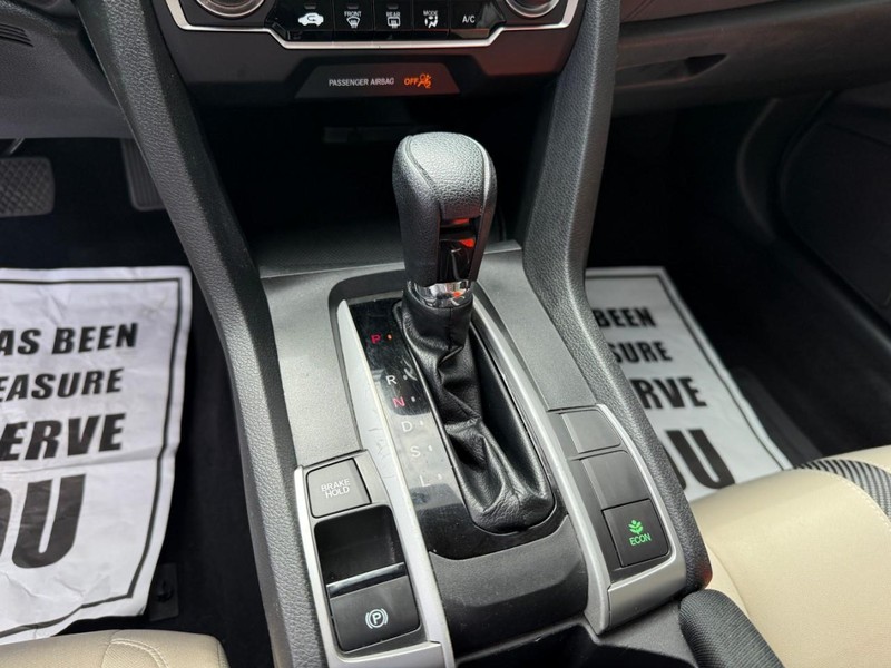 Honda Civic Sedan Vehicle Image 27