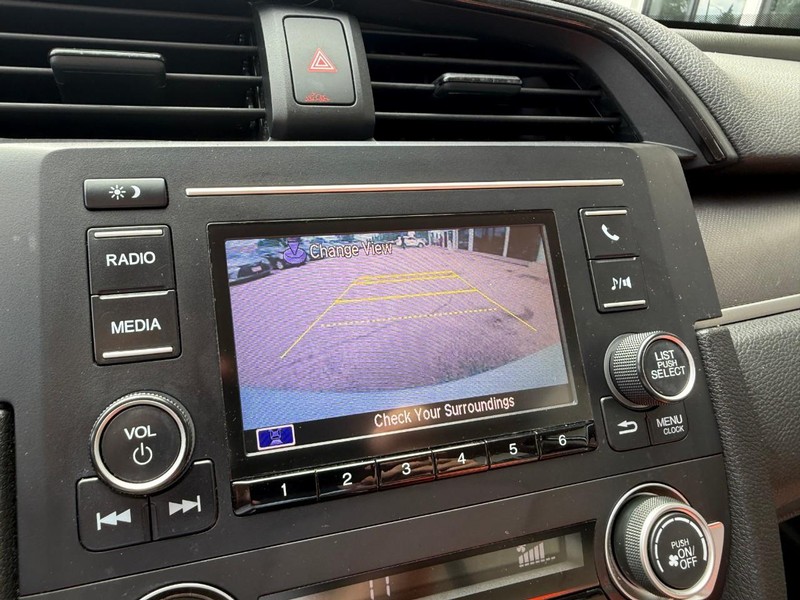 Honda Civic Sedan Vehicle Image 28