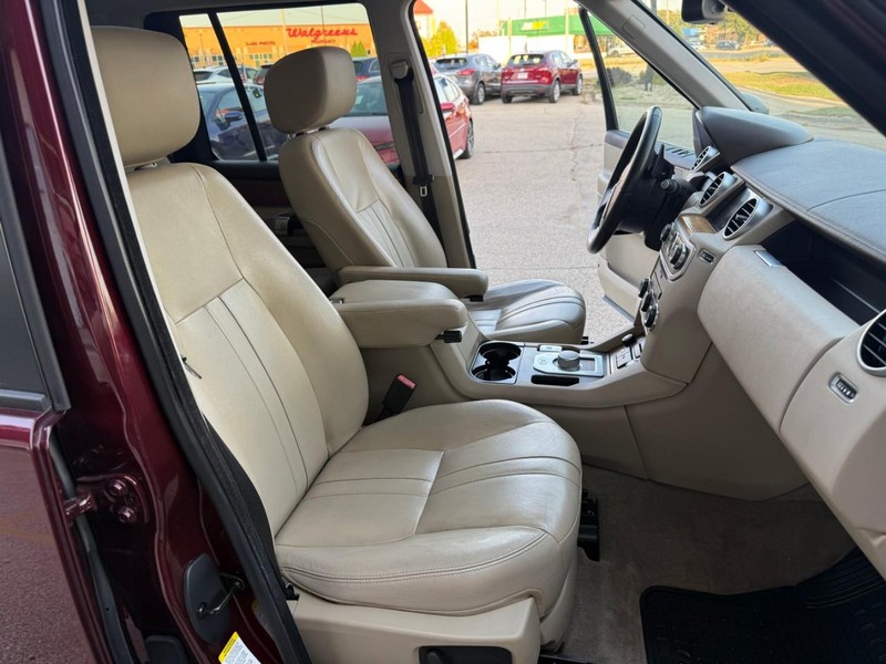 Land Rover LR4 Vehicle Image 22