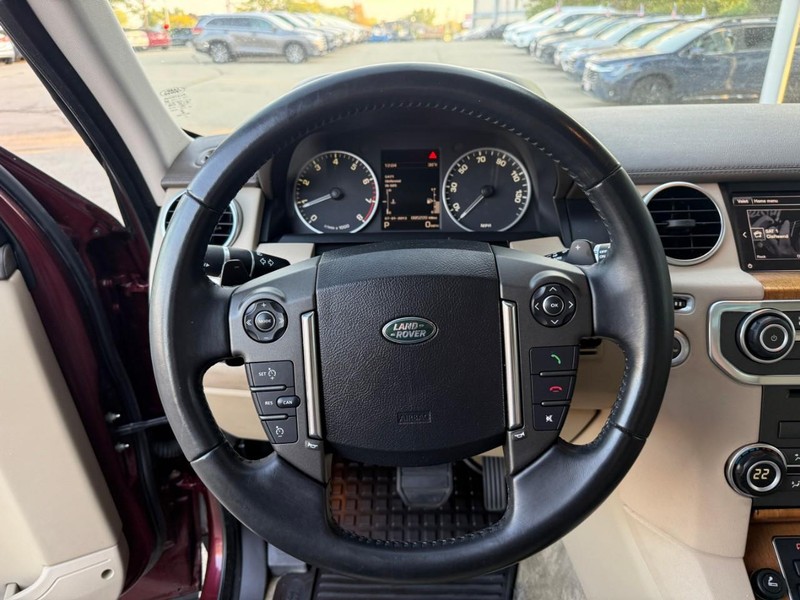 Land Rover LR4 Vehicle Image 26