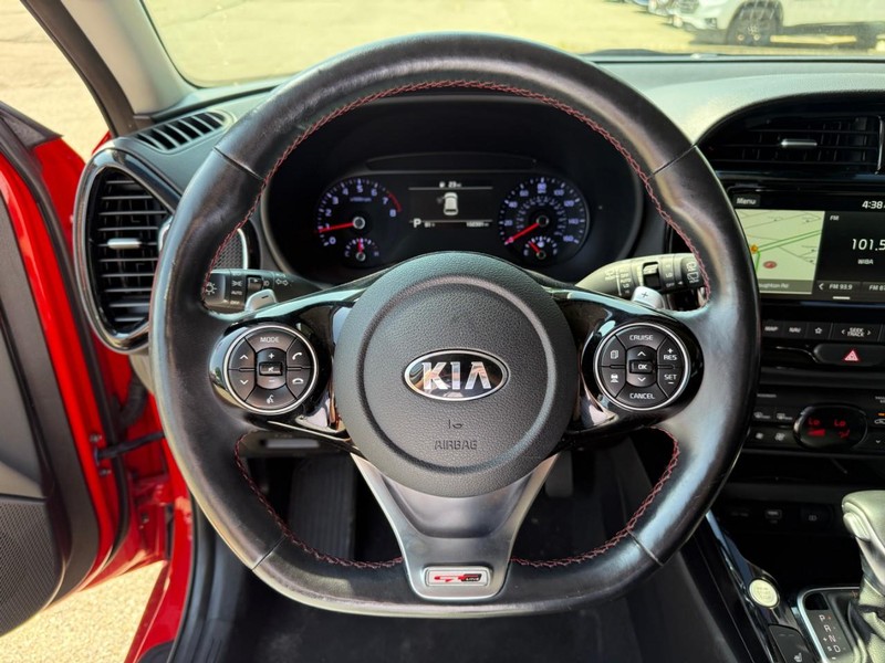 Kia Soul Vehicle Image 12