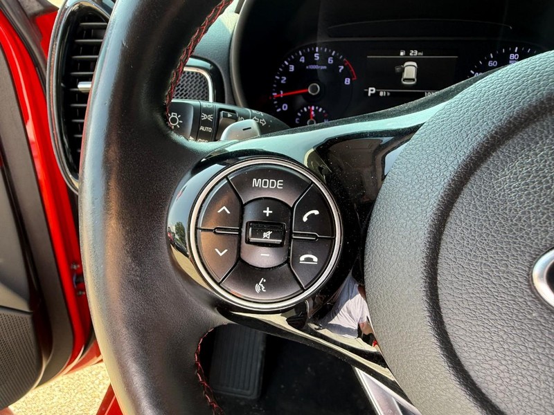Kia Soul Vehicle Image 13