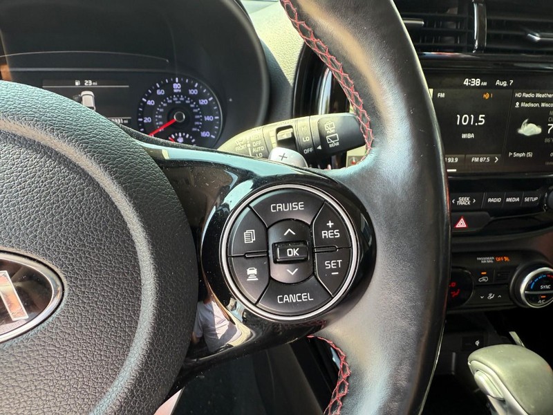Kia Soul Vehicle Image 16