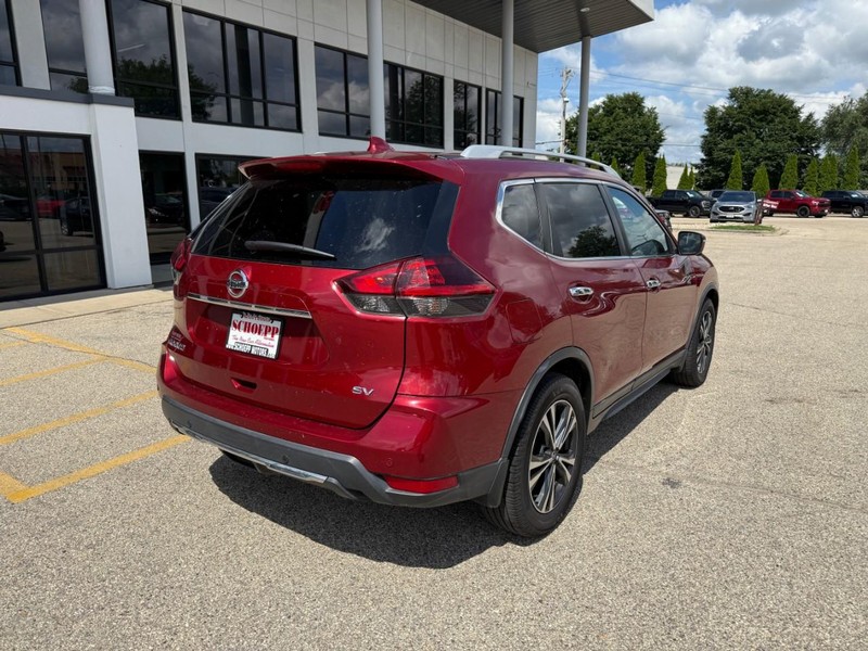 Nissan Rogue Vehicle Image 05