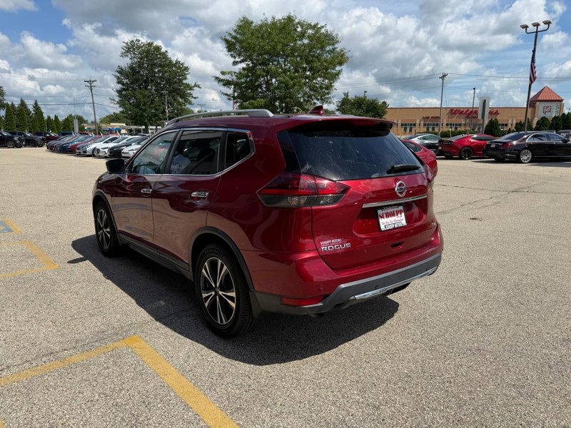 Nissan Rogue Vehicle Image 07