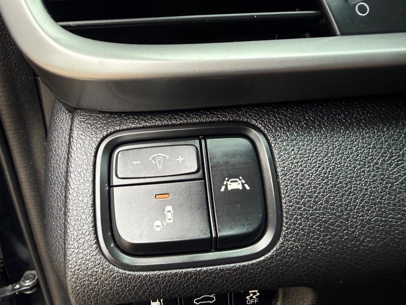 Kia Optima Vehicle Image 18