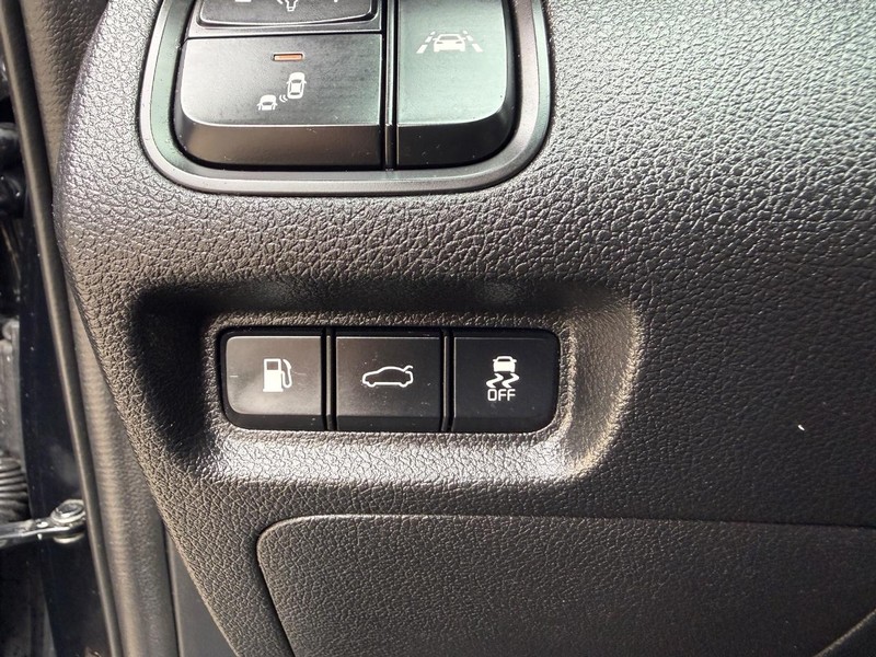 Kia Optima Vehicle Image 19