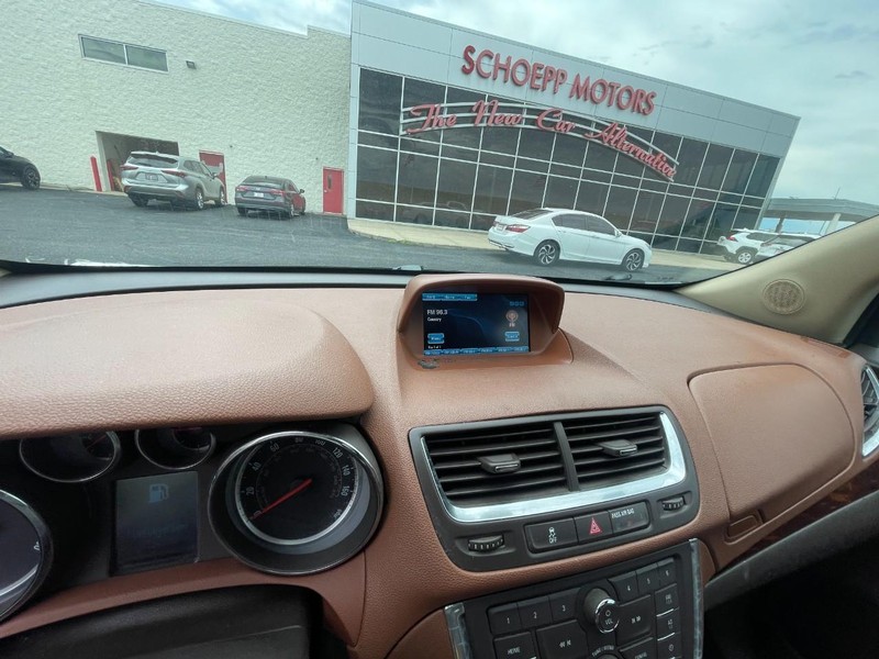 Buick Encore Vehicle Full-screen Gallery Image 10