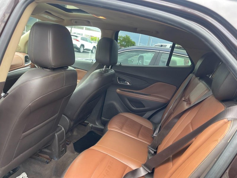 Buick Encore Vehicle Full-screen Gallery Image 14
