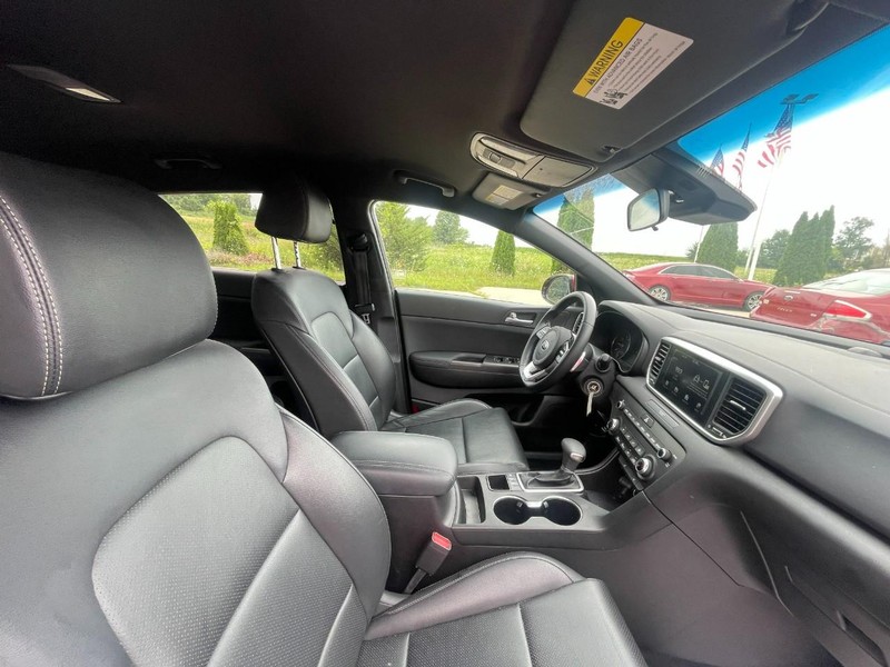 Kia Sportage Vehicle Image 03