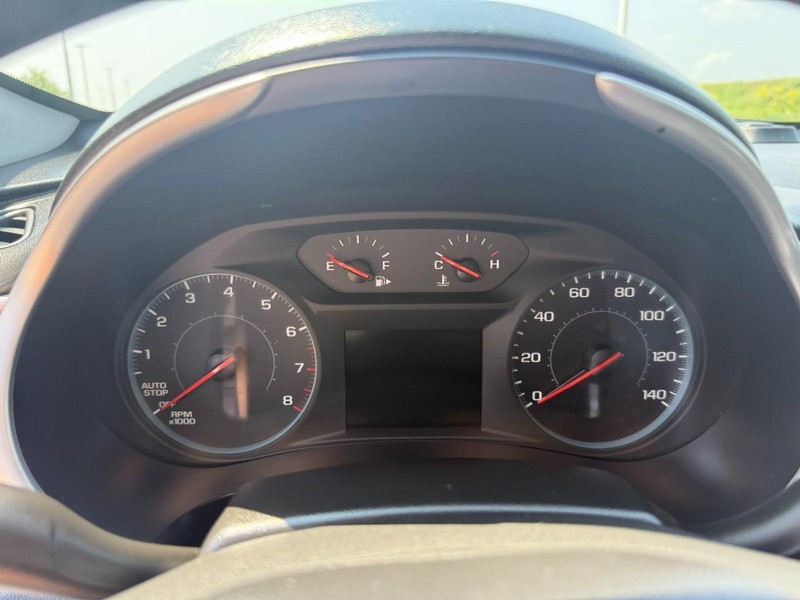 Chevrolet Malibu Vehicle Image 13