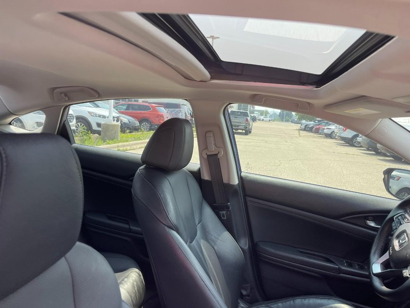 Honda Insight Vehicle Image 03