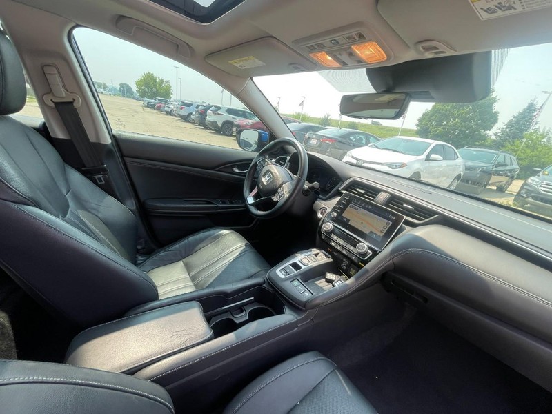 Honda Insight Vehicle Image 05