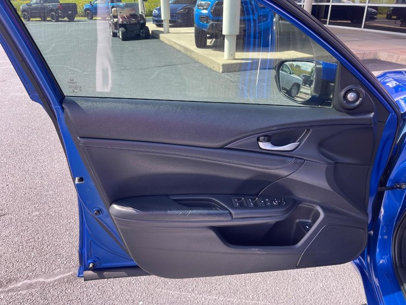 Honda Insight Vehicle Image 21