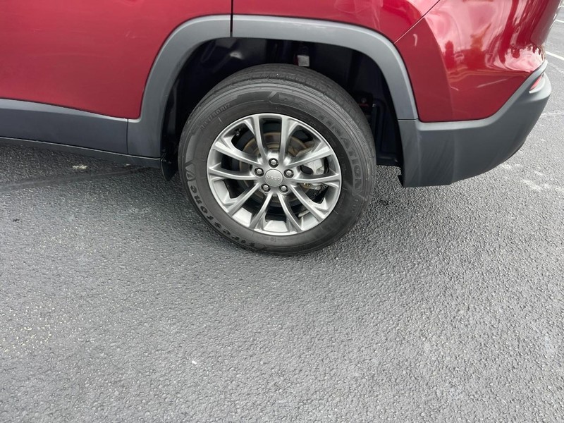 Jeep Cherokee Vehicle Image 10