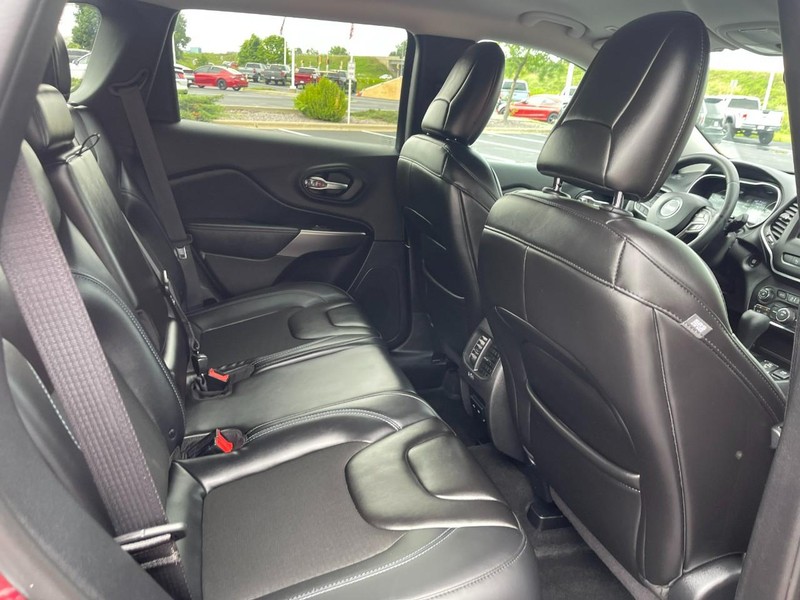 Jeep Cherokee Vehicle Image 17