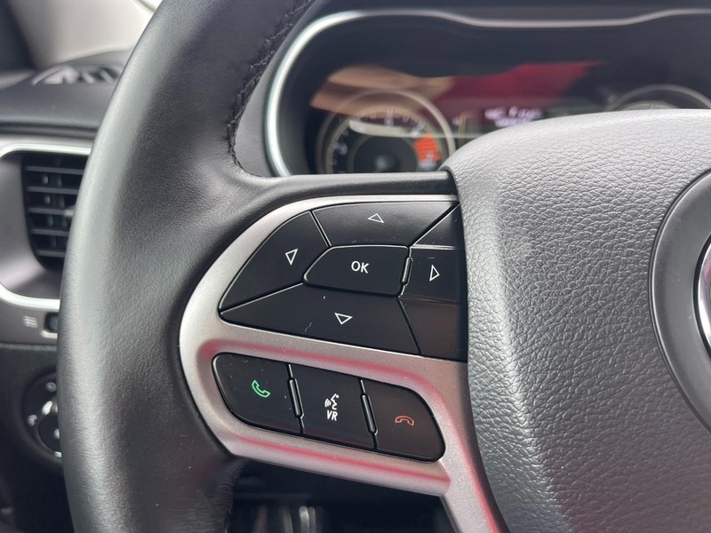 Jeep Cherokee Vehicle Image 30