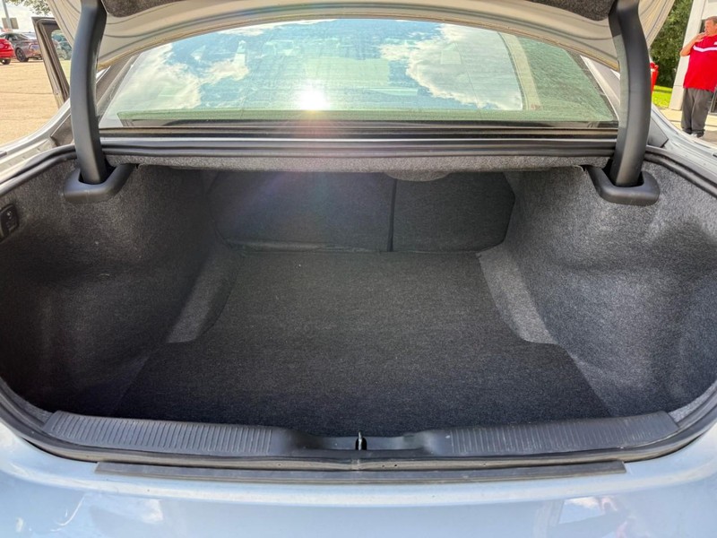 Dodge Charger Vehicle Image 13